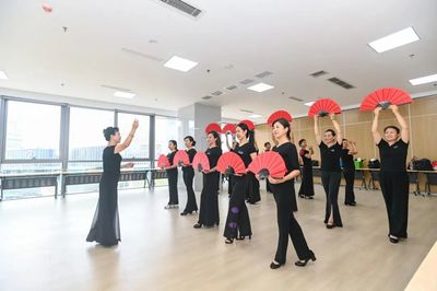 重慶兩江新區鴛鴦街道社區學院 家門口的“耍事”多，文化藝術咨詢服務暖人心